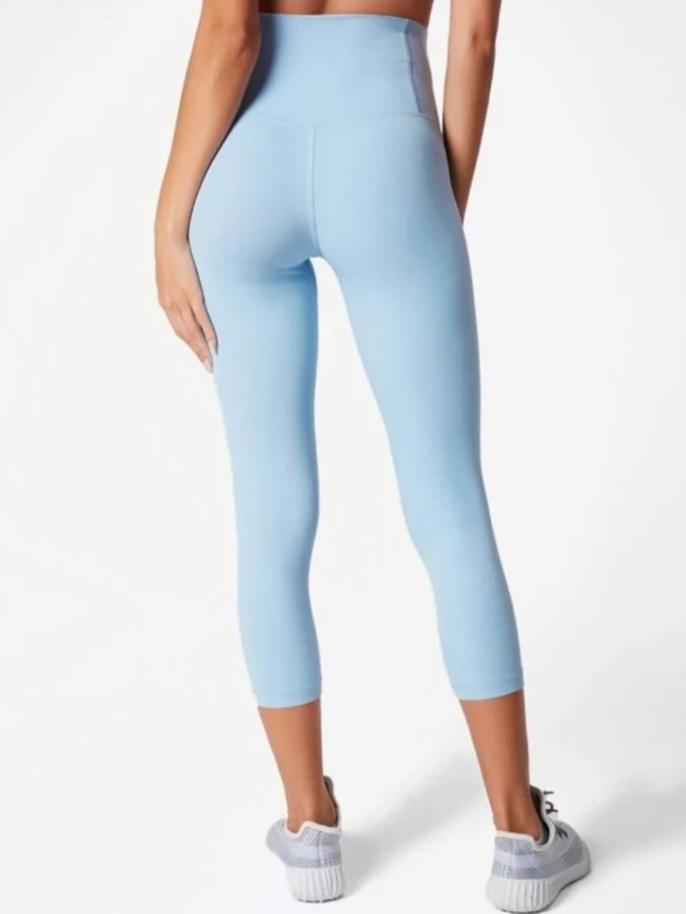 Glowmode Feather Fit Low Impact Baby Blue Capri Leggings NWT - Picture 2 of 10